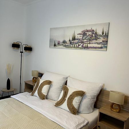 Mala Italia Apartments Breslavia Exterior foto